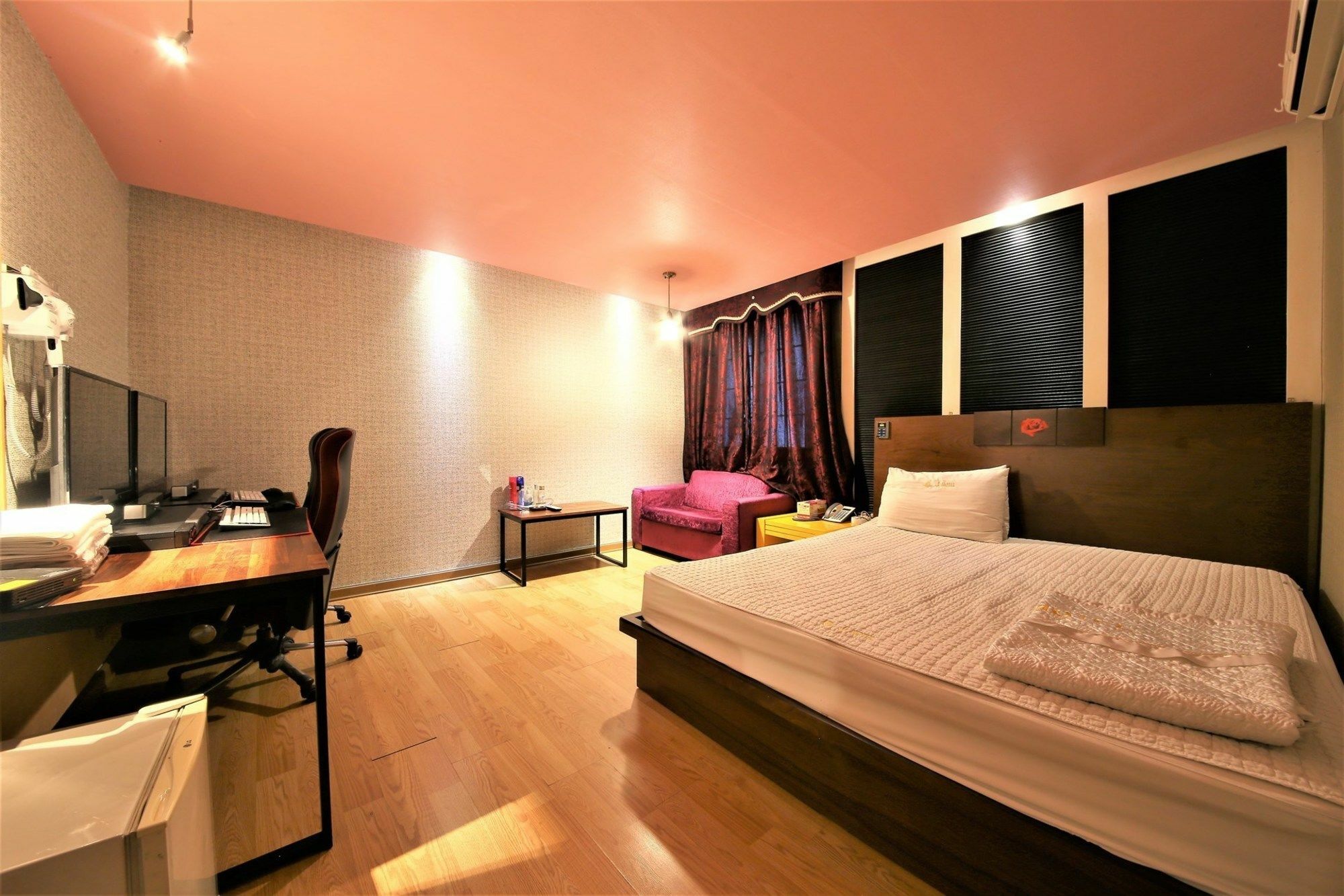Sasang J Motel Exterior photo