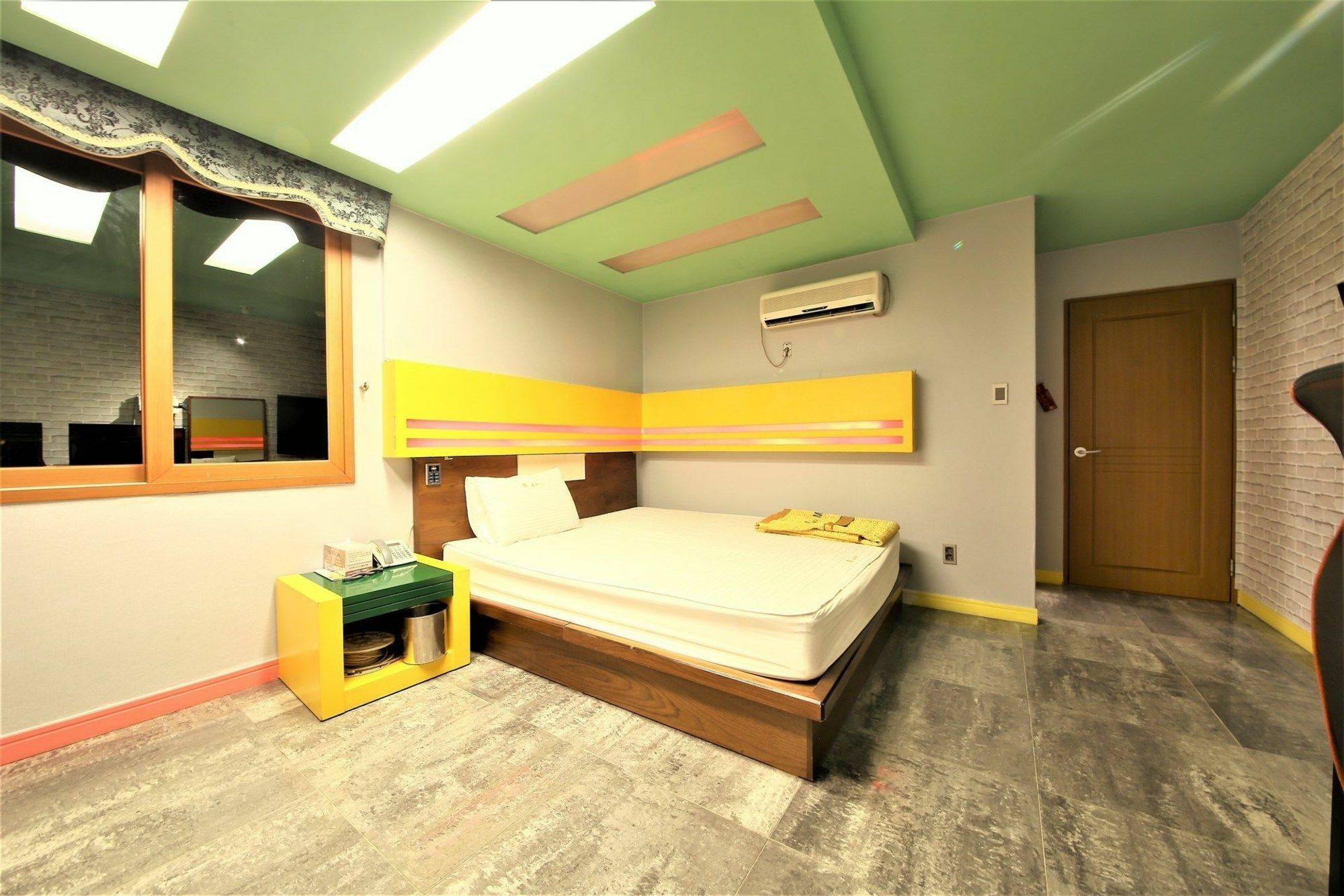 Sasang J Motel Exterior photo