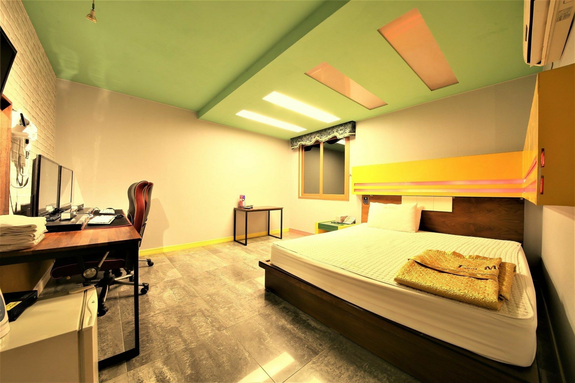 Sasang J Motel Exterior photo